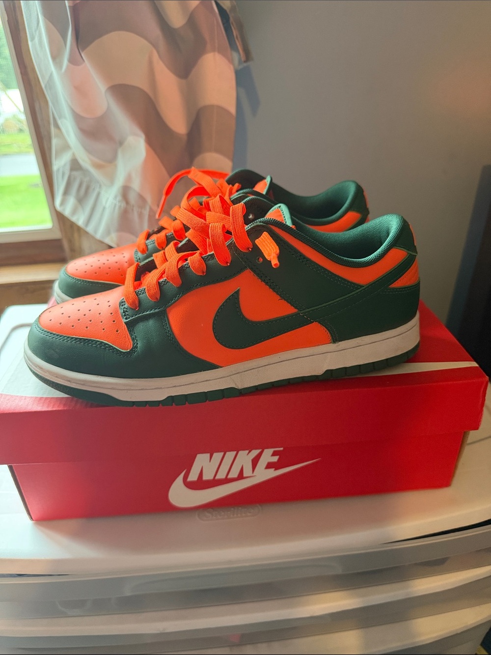 Nike Dunks “Miami Hurricanes”